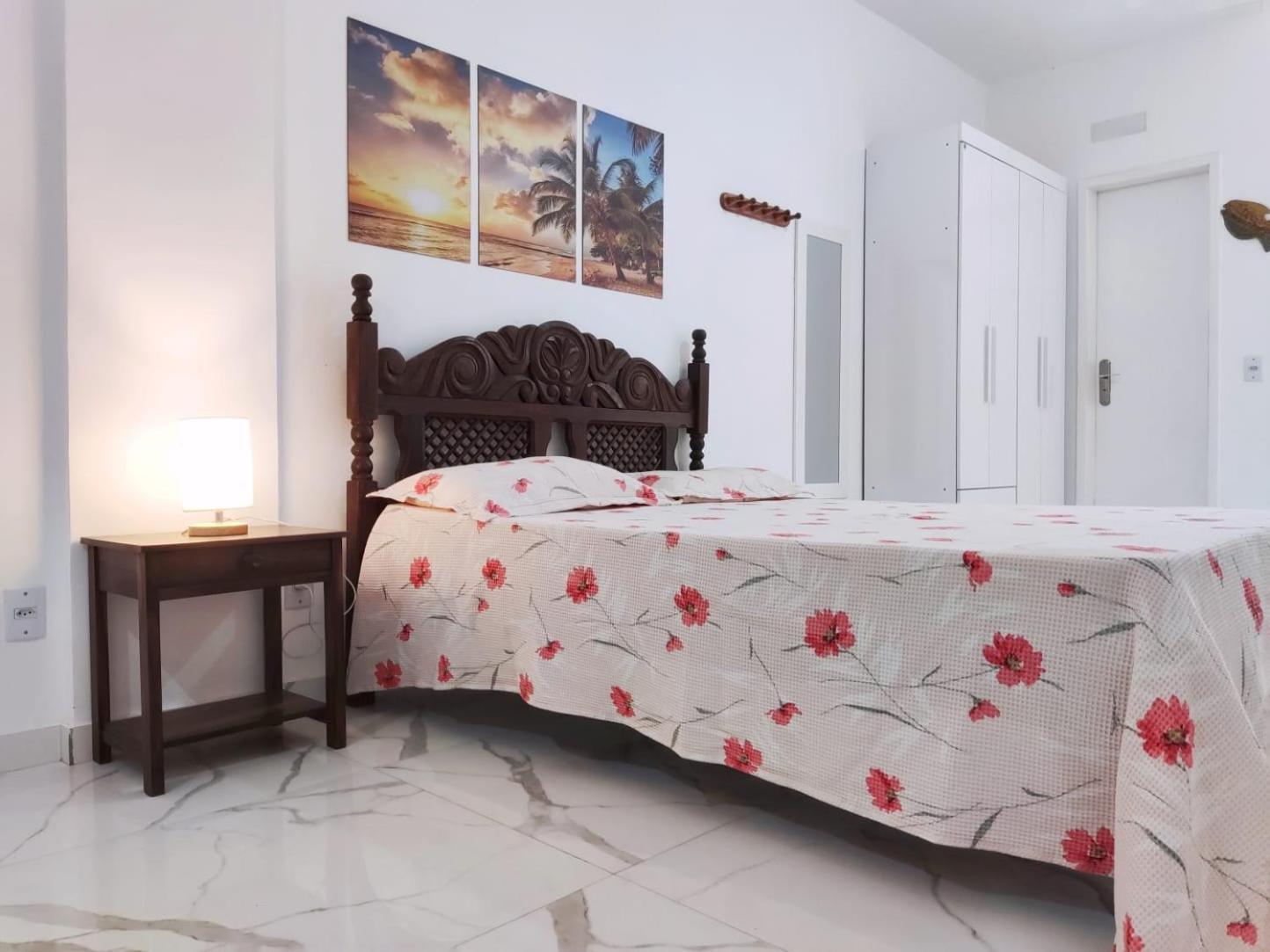 Quitinete No Centro A Poucos Passos Da Apartamento